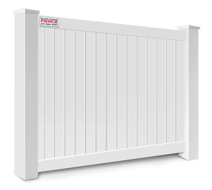 Vinyl fence features popular with Mobile Alabama homeowners