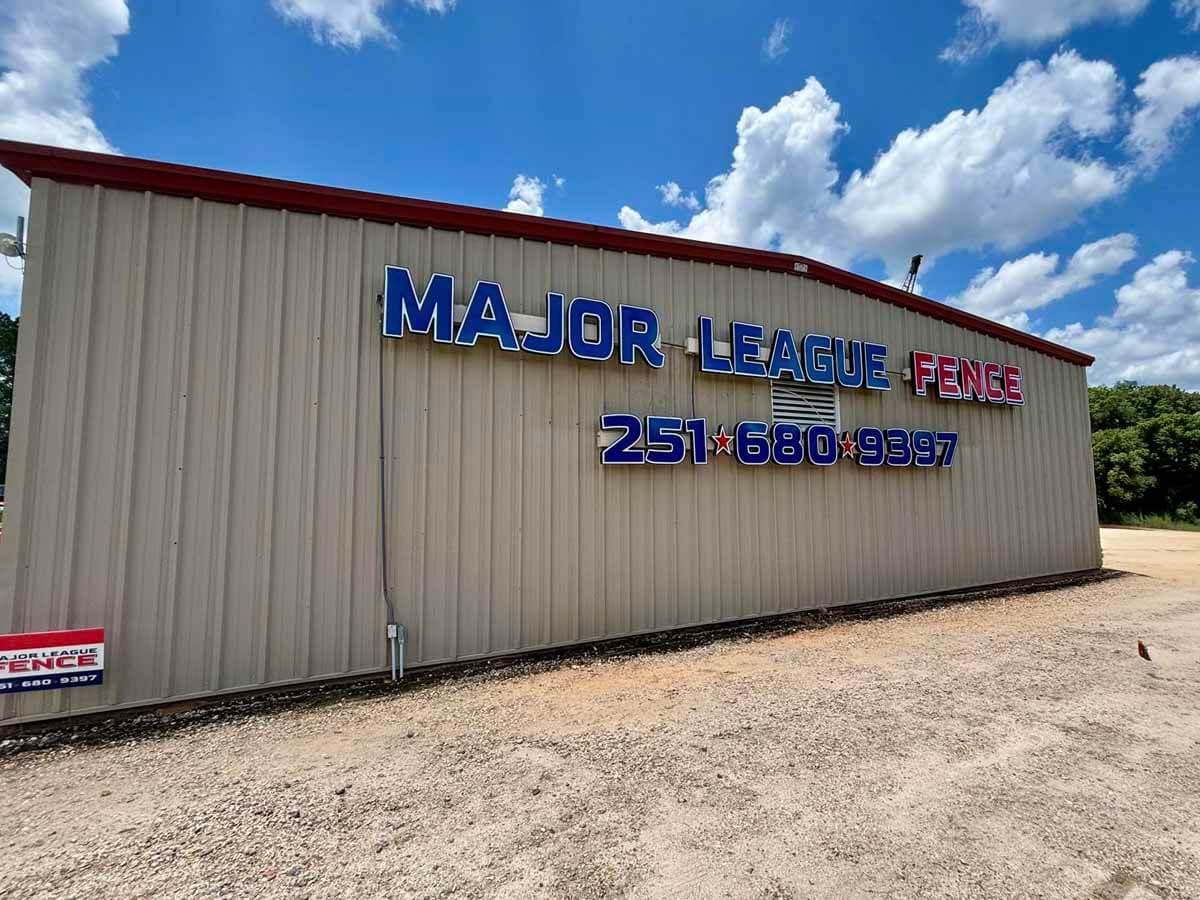 Major League Fence Company building in Mobile Alabama